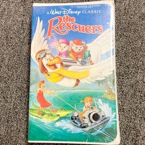 Walt Disney The Rescuers VHS Video